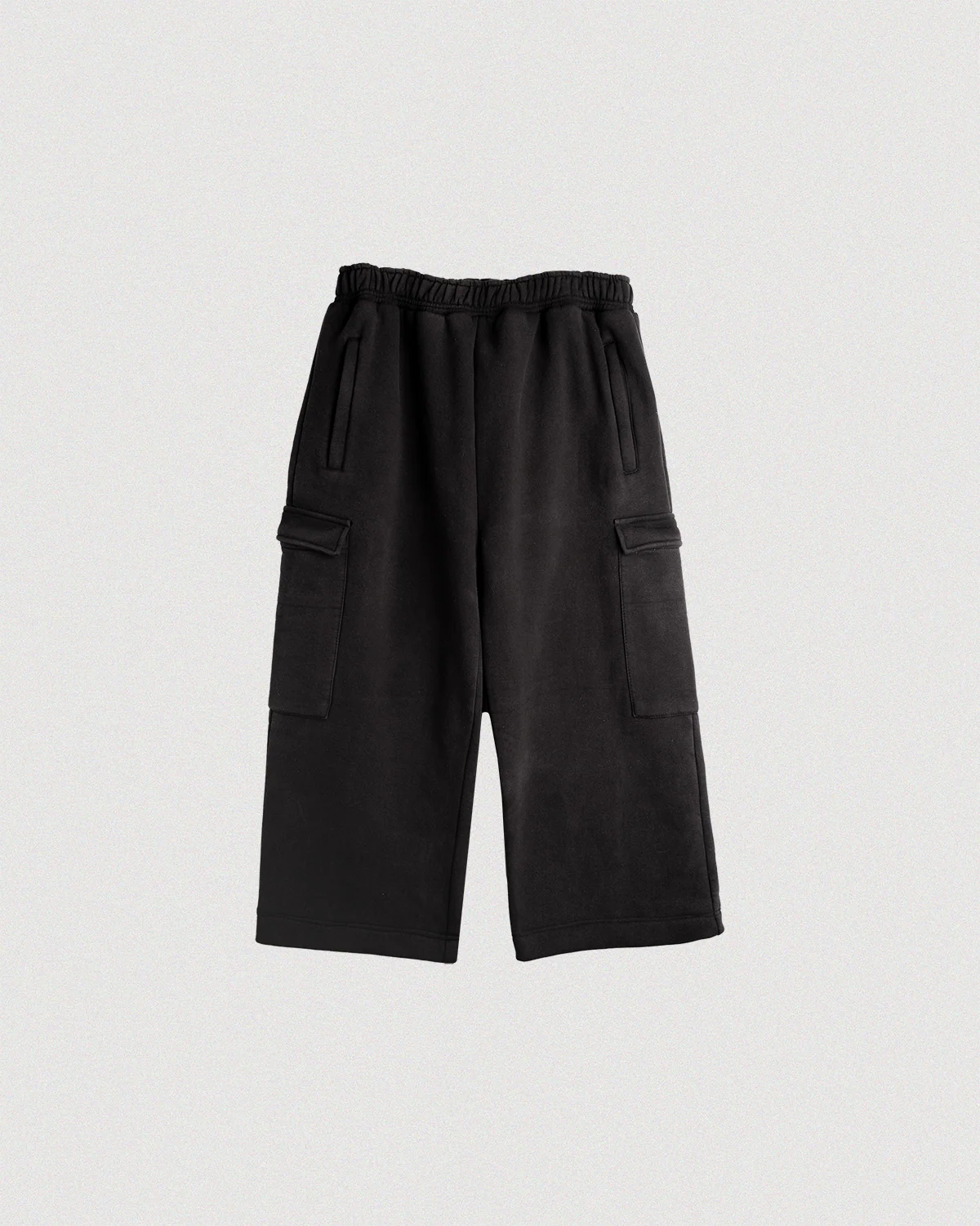 3_4PANTSFRONT NOIR 3/4 LEG UTILITY SWEATPANTS