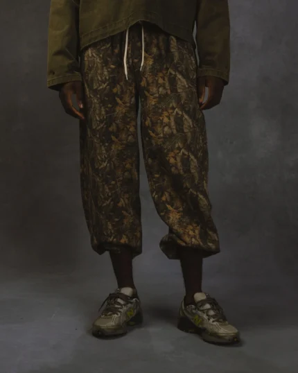 CAMO BAGGY SCRUNCH SWEATPANTS