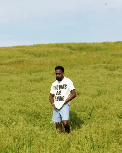 SELAH EMOTIONS HEAVY TEE